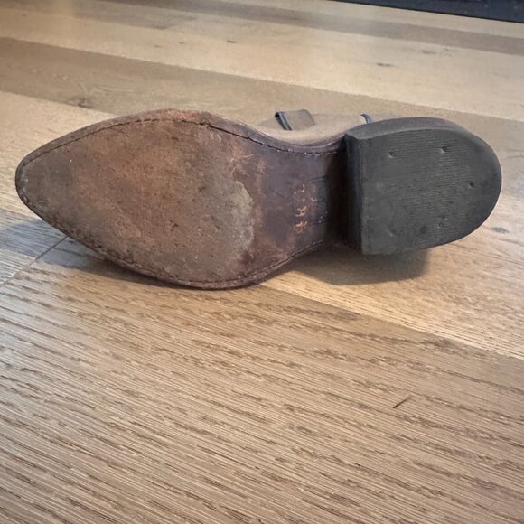 Frye short leather western booties in taupe/grey - Picture 5 of 11